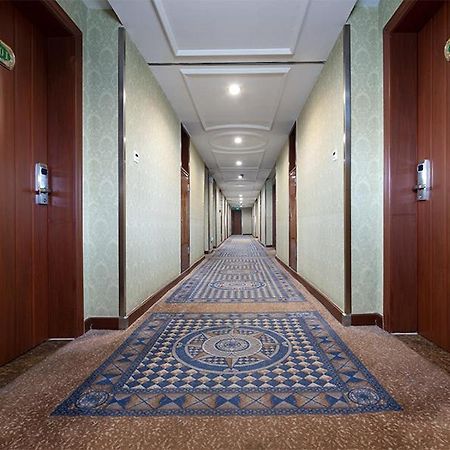 Vienna Hotel Qingyuan Lianjiang Road Экстерьер фото